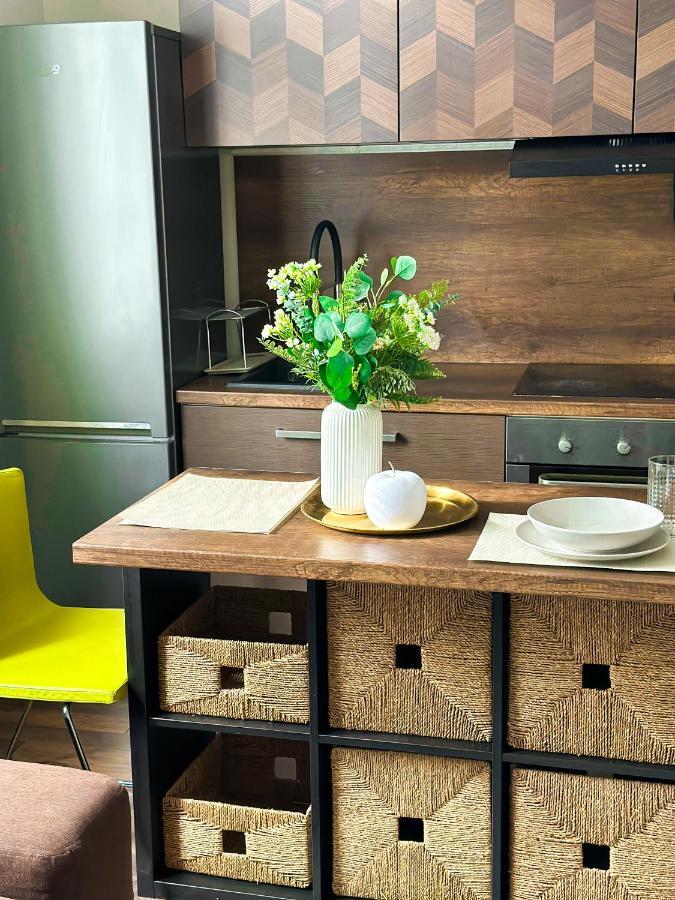 Spacious City Centre Apartment Братислава Екстер'єр фото